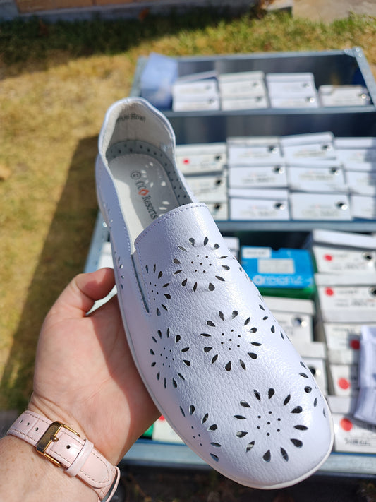 Jenna Ladies Bowls Shoes